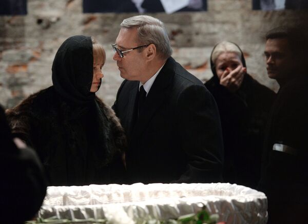 Михаил Касьянов во время церемонии прощания с политиком Борисом Немцовым в Сахаровском центре