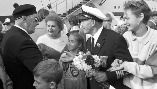 Встреча участников юбилейного конвоя Северный конвой Дервиш-91 - моряков Советского Союза, США и Англии, 50 лет назад ходивших в арктические рейсы