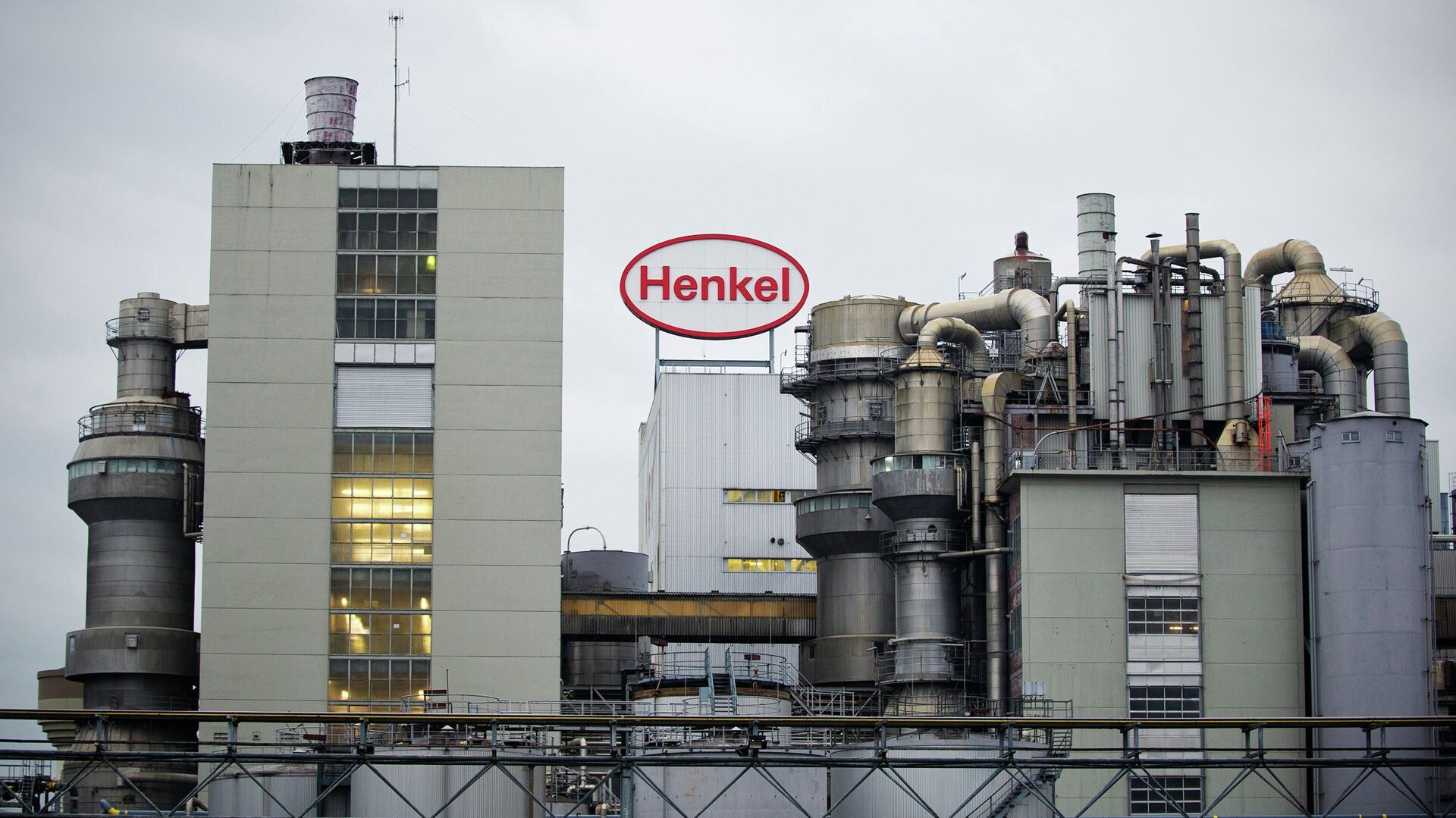 Завод компании Henkel AG - РИА Новости, 1920, 19.04.2022