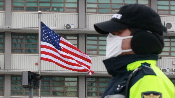Полиция возле посольства США в Сеуле, Южная Корея. Архивное фото