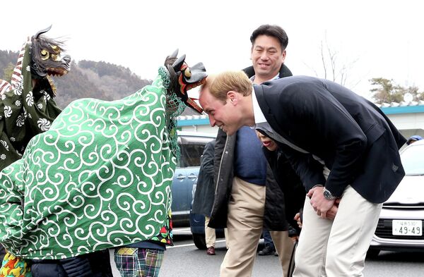 Принц Уильям во время визита в Японию