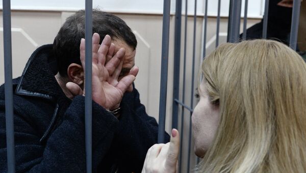Один из подозреваемых в убийстве политика Бориса Немцова на заседании Басманного суда в городе Москве