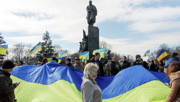 Митинг у памятника Тарасу Шевченко в Харькове. Архивное фото