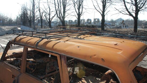 Разрушенные районы рядом с аэропортом Донецка. Архивное фото