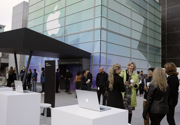 Центр искусств Йерба-Буэна где проходит презентация компании Apple 9 марта 2015