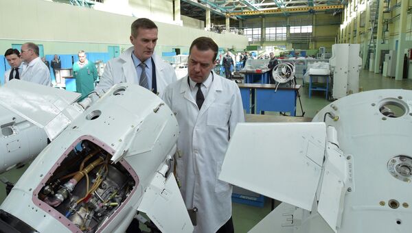 Премьер-министр РФ Д.Медведев посетил ОАО Корпорация Тактическое ракетное вооружение