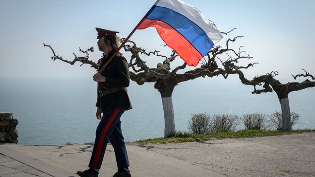 Водружение флага на гору Митридат в Керчи