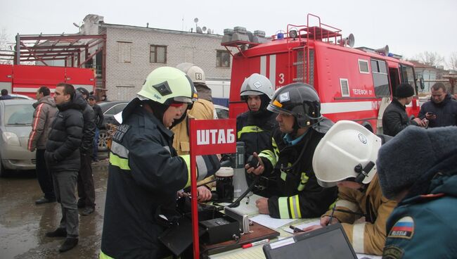 Пожарно-спасательные подразделения МЧС России ликвидируют последствия пожара в Кировском районе Казани