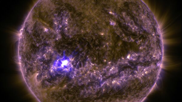 Вспышка на Солнце, снимок с солнечной обсерватории SDO