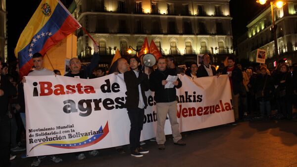 Акция в защиту политики венесуэльского президента Мадуро в Мадриде