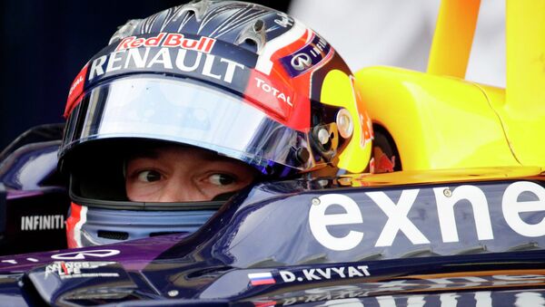 Гонщик Ред Булл Даниил Квят на квалификации Гран-при Австралии