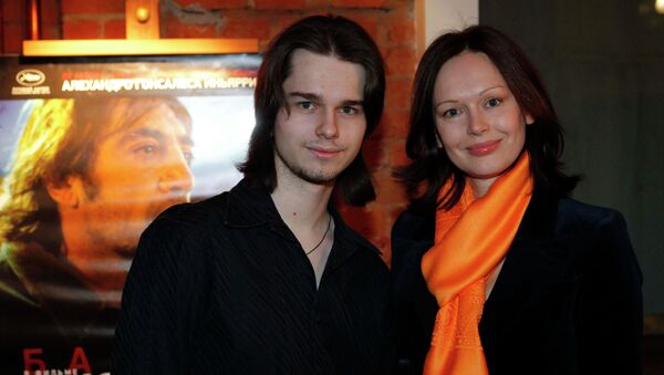 Ирина Безрукова с сыном Андреем Ливановым. Архивное фото