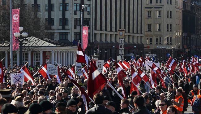 Шествие участников легиона Ваффен СС в Риге. Архивное фото