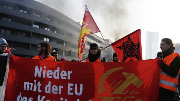 Акция протеста левых во Франфурте-на-Майне