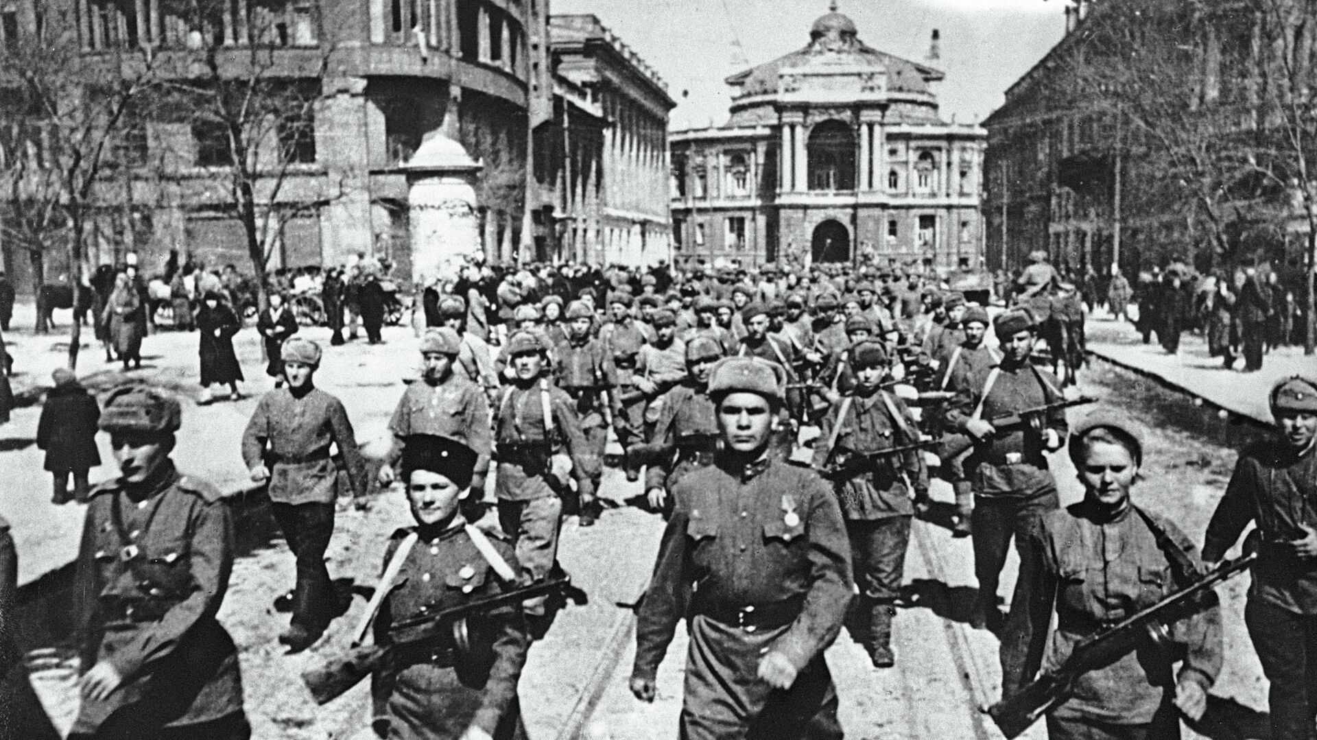 Город Одесса. Советская армия вступает в освобожденный город 10 апреля 1944 года - РИА Новости, 1920, 25.12.2023