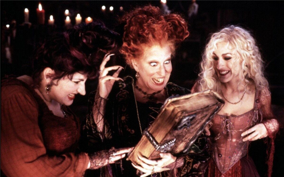 Сара Джессика Паркер в фильме Фокус-покус (1993) Сара Джессика Паркер в фильме Фокус-покус (1993) - РИА Новости, 1920, 25.10.2025