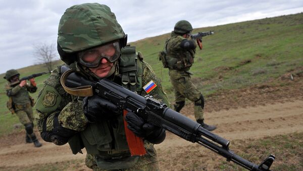 Российские военнослужащие во время учений. Архивное фото
