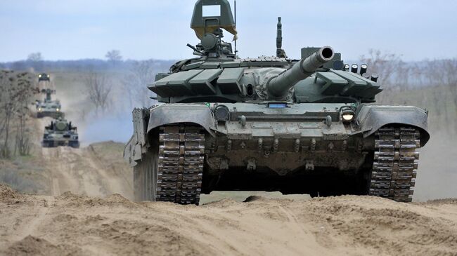 Российские танки во время учений. Архивное фото