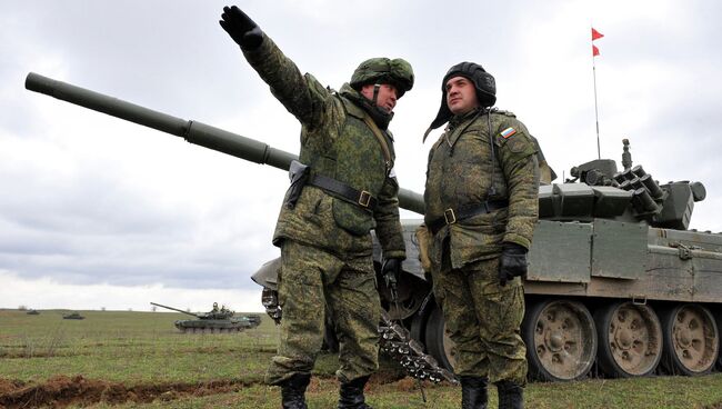 Российские военнослужащие во время учений. Архивное фото