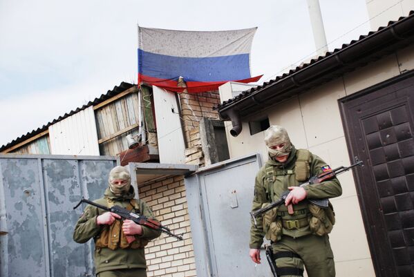 Ополченцы Донецкой народной республики в Донецке