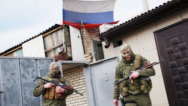 Ополченцы Донецкой народной республики в Донецке. Архивное фото