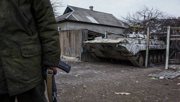 Бронемашина ополчения в Луганской области. Архивное фото