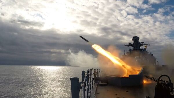 Адмирал Левченко стрелял ракетами на учениях в Баренцевом море