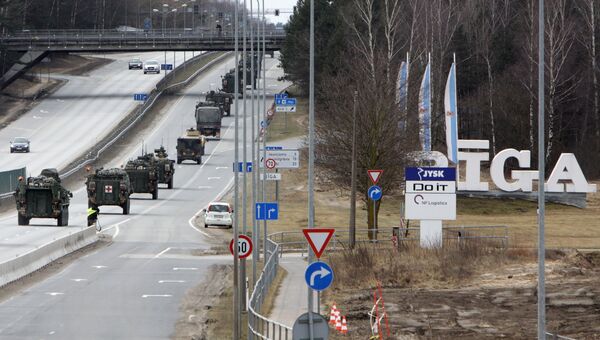 Показательный марш военнослужащих армии США Dragoon Ride в Латвии. Архивное фото