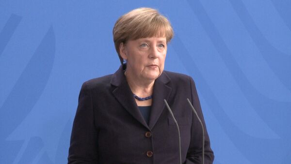 Все мы испытываем большую печаль - Меркель об авиакатастрофе во Франции