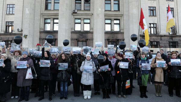 Траурные мероприятия у Дома профсоюзов в Одессе.Архивное фото