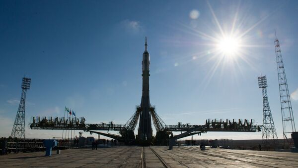 Ракета Союз-ФГ  на стартовом комплексе космодрома Байконур. Архивное фото