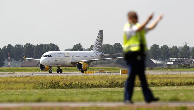 Самолет испанской авиакомпании Vueling. Архивное фото