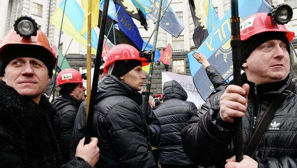 Акция протеста шахтеров у здания Верховной рады в Киеве. Архиывное фото