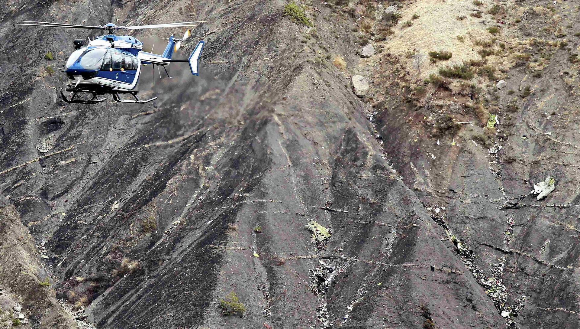 Самолет упал в альпах. Крушение Airbus a320 во Франции. Падение самолета Germanwings.