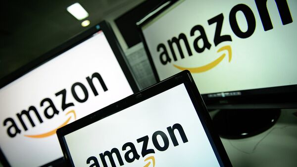 Amazon - американская компания, крупнейшая в мире по обороту среди продающих товары и услуги через Интернет. Архивное фото