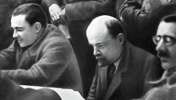 Ленин Серебряков Крестинский на заседании