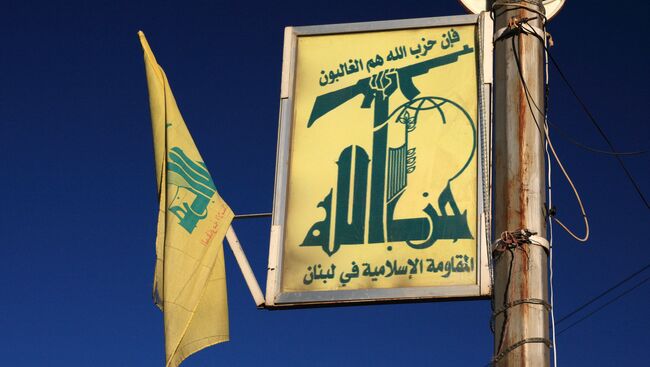 Флаг движения Хезболлах в Ливане. Архивное фото