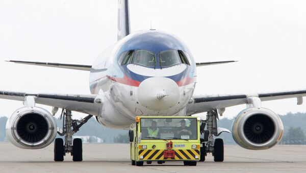 Самолет Sukhoi Superjet 100. Архивное фото
