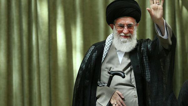 Иранский политик аятолла Али Хаменеи