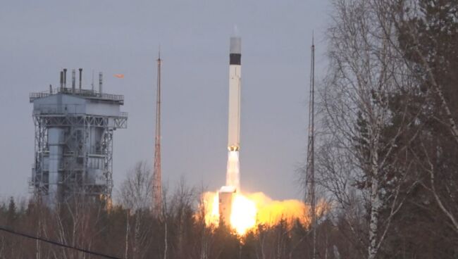 Ракета-носитель Рокот стартовала с космодрома Плесецк. Кадры запуска