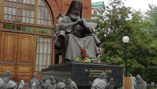Памятник святителю Луке Воино-Ясенецкому