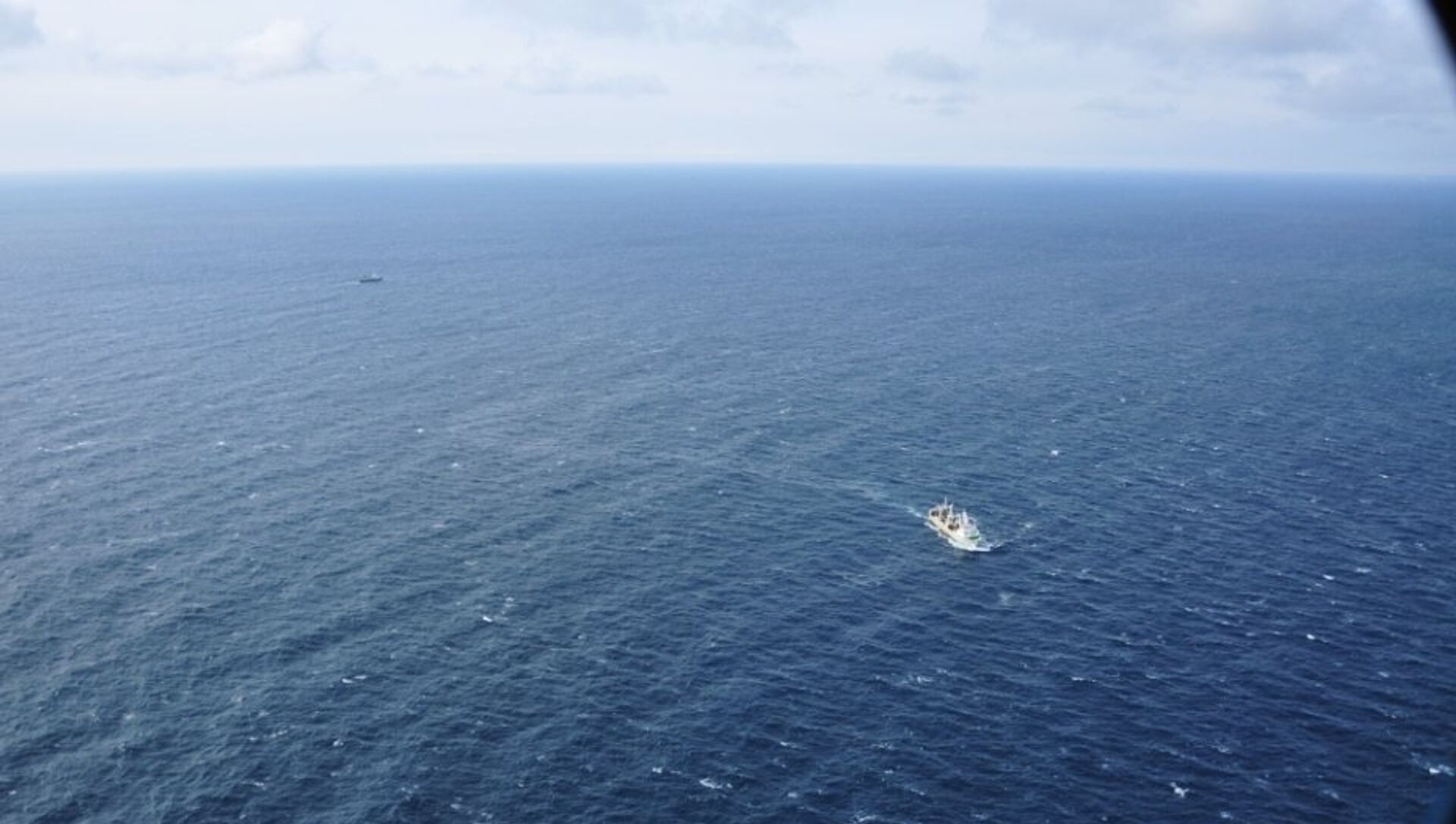 Крушение траулера Дальний Восток в Охотском море Крушение траулера Дальний Восток в Охотском море - РИА Новости, 1920, 02.04.2015