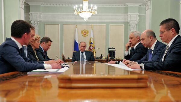 Президент России В.Путин провел совещание о ситуации на рынке труда