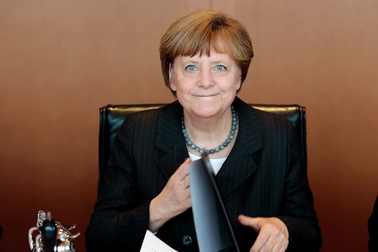 Канцлер Германии Ангела Меркель на заседании правительства