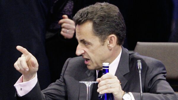 Николя Саркози во время рабочего заседания саммита