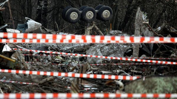 Обломки самолета польского президента Леха Качиньского. Архивное фото
