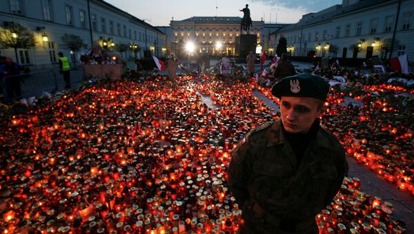 Траурная церемония  в честь президента Леха Качиньского, погибшего в катастрофе под Смоленском. Архивное фото