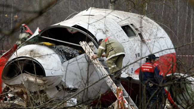 Обломки польского правительственного самолета Ту-154. Архивное фото