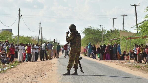 Солдат сил самообороны Кении возле университета в городе Гарисса. Архивное фото
