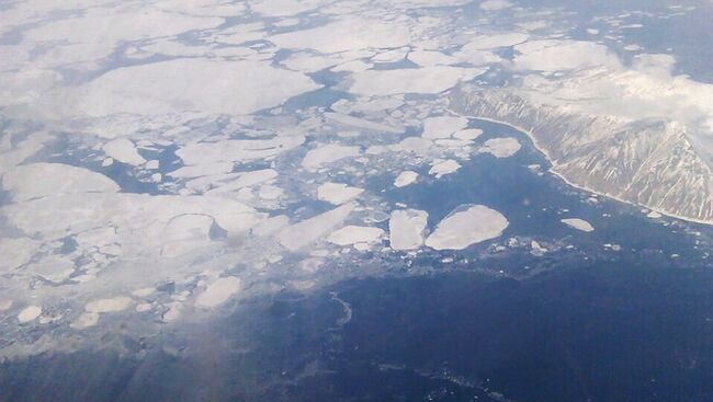 Поисково-спасательная операция в районе крушения траулера в Охотском море